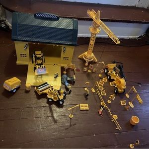 Workshop, Barn, Tractors, Equipment, Signs, People (Toy)